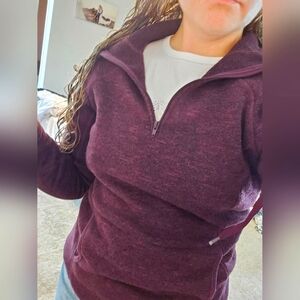 Gander Mountain Pullover, maroon color